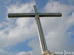 Croix située sur le Suchet